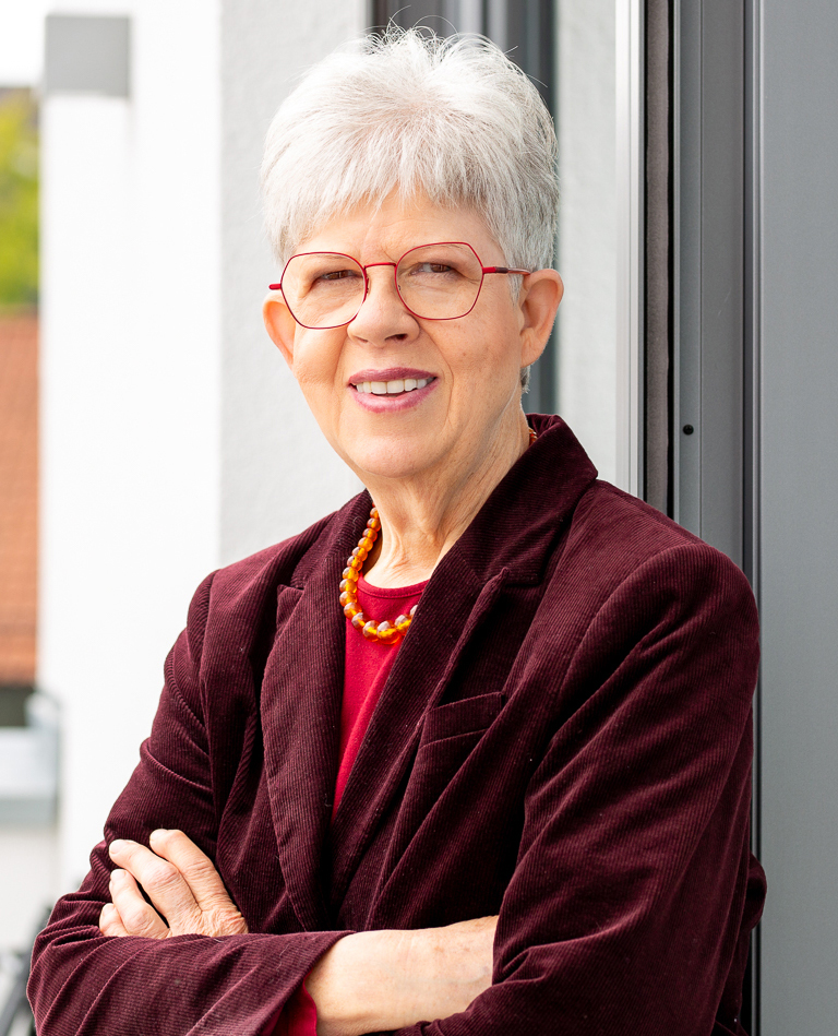 Dr. Beate Forsbach